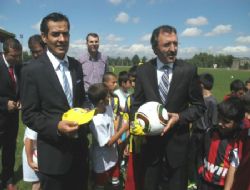 Yavilioğlu'ndan gençlere sportif destek